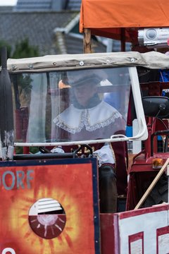 Bild 300 - Latuff Umzug